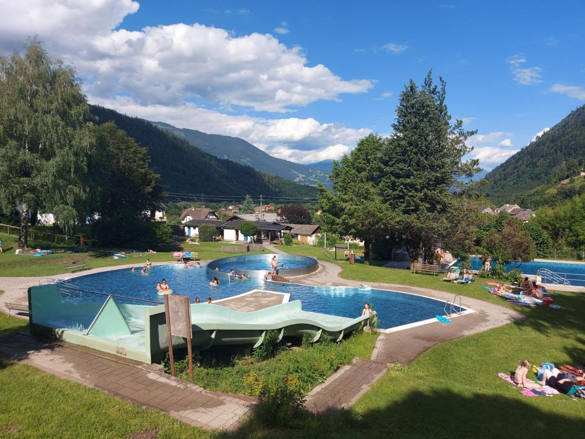 Sachserhof Ferienwohnungen In Sachsenburg Екстер'єр фото